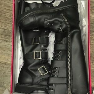 Demonia/ Pleaser Riot steel toe boots